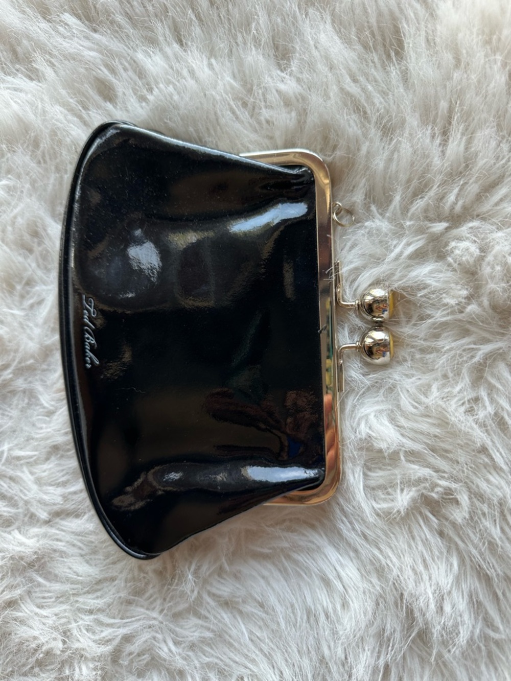 Ted Baker Black Patent Kiss-Lock Wristlet Clutch with Gold Frame - Picture 3 of 16